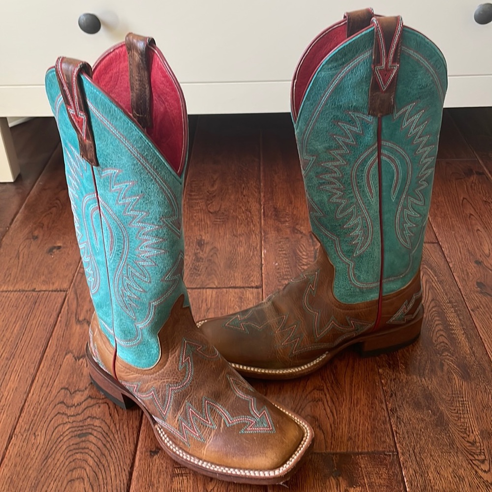Women’s Cowboy Boots